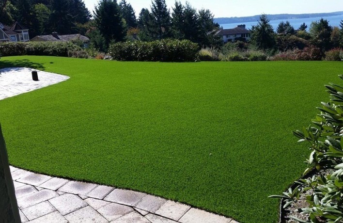 artificial-grass-dubai-premium-fake-grass-for-gardens-lawns-2024-big-2