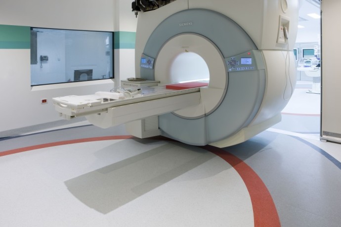 get-anti-slip-and-stylish-hospital-vinyl-flooring-big-1