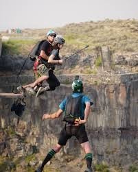 base-jump-idaho-big-0